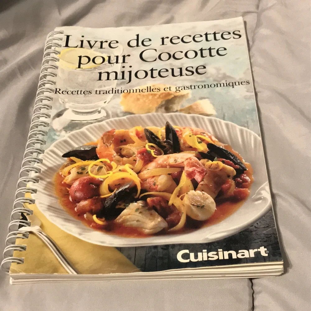 Cuisinart Slow Cooker Cookbook 2 Languages - Picture 3 of 8